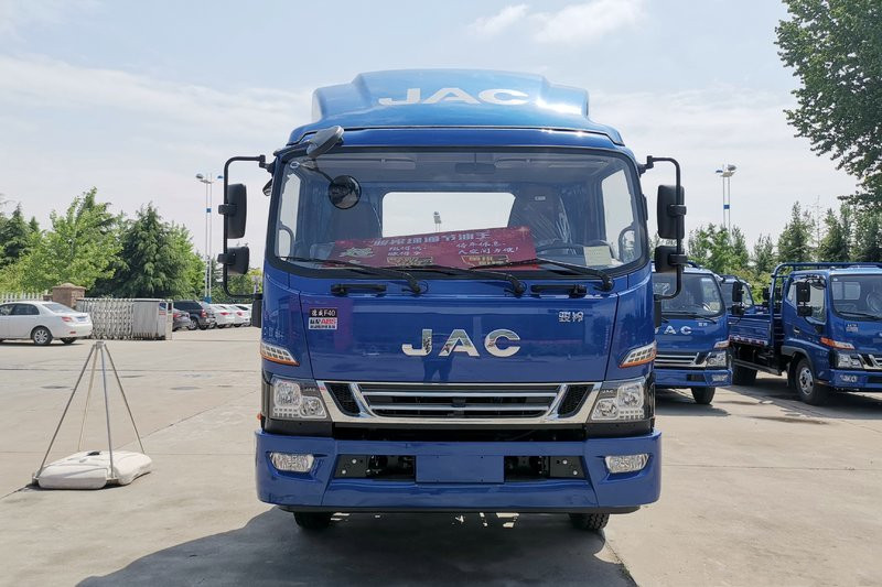 江淮 駿鈴V8 170馬力 4.18米 國(guó)五單排欄板輕卡載貨車(HFC1043P91K1C2V-S)