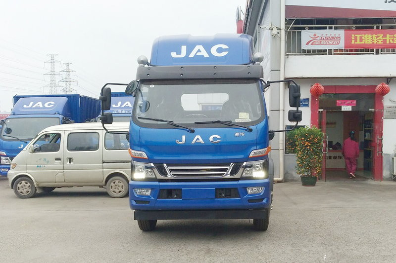 江淮 駿鈴V9 168馬力 6.8米 國(guó)五排半倉柵式載貨車(HFC5160CCYP91K1E1V)