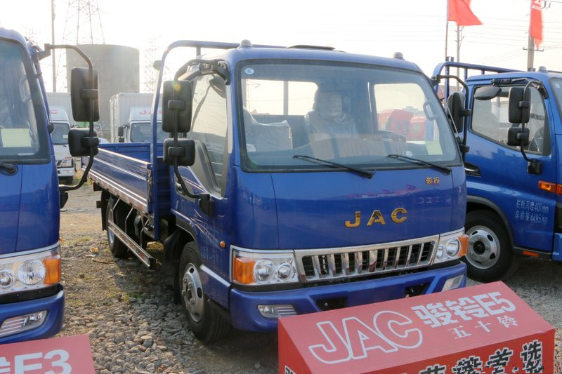 江淮 駿鈴E3 120馬力 4.18米 國(guó)五單排欄板輕卡載貨車(HFC1041P93K1C2V)