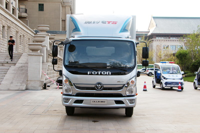 福田 奧鈴CTS 143馬力 3.8米 國(guó)五排半廂式超級(jí)輕卡載貨車(chē)(BJ5048XXY-FE)