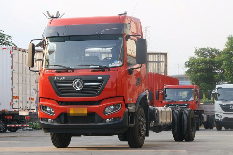 東風商用車 天錦KR重卡 220馬力 4X2 8米 國五廂式載貨車(高頂)(DFH5180XXYE4)