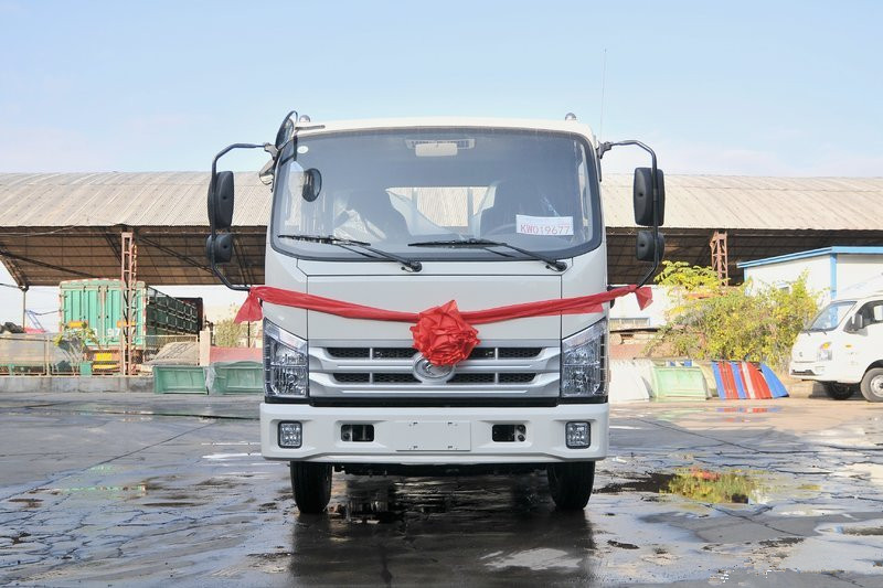 時代汽車 康瑞H1 88馬力 3.25米 國五 排半倉柵式輕卡載貨車(BJ5046CCY-H8)