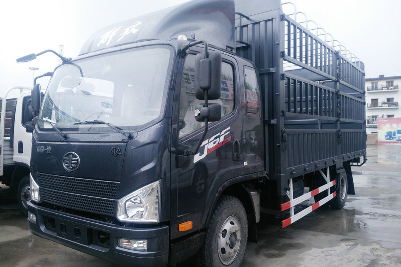 一汽解放 J6F 165馬力 5.4米 國五 排半倉柵式輕卡(CA5100CCYP40K62L5E5A84)