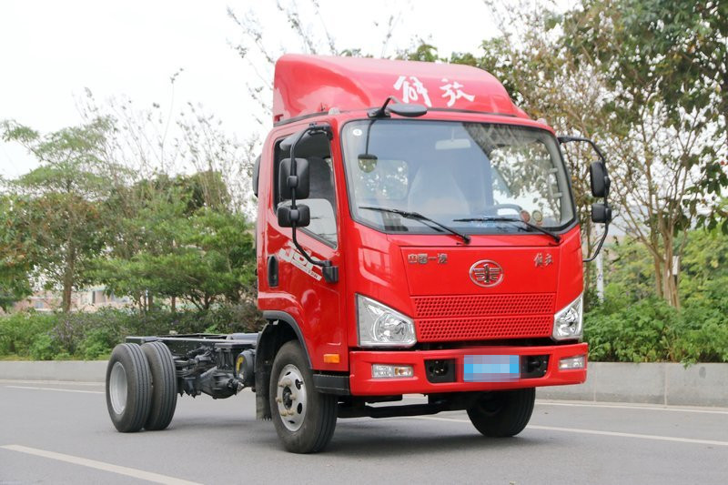 一汽解放 J6F 110馬力 4.21米 國(guó)五 單排廂式輕卡(CA5046XXYP40K2L1E5A84-3)