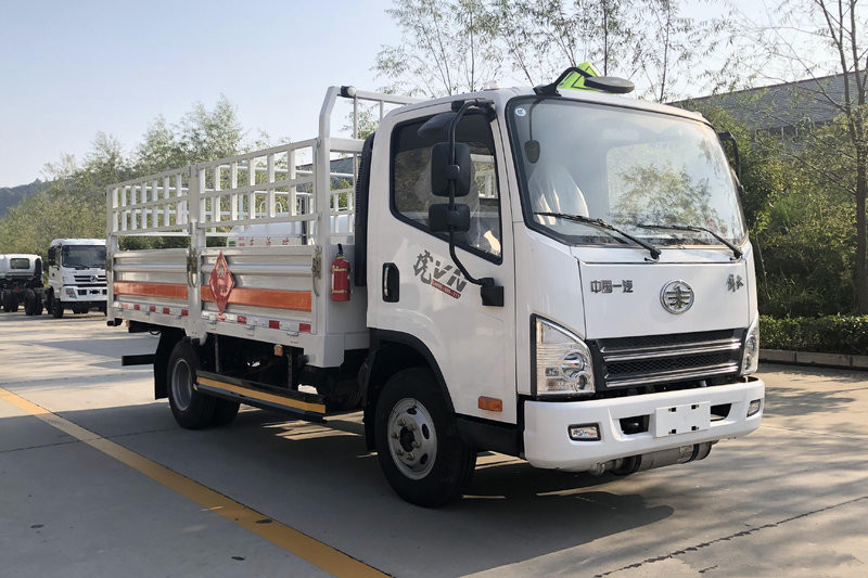 一汽解放 虎VN 110馬力 4X2 4.15米 國五 氣瓶運(yùn)輸車(CA5047TQPP40K50L1E5A84)