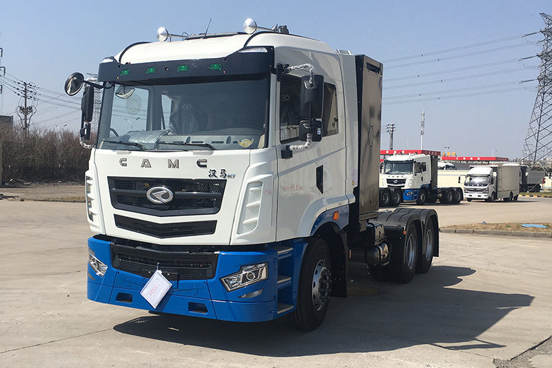 華菱 重卡 4×2純電動(dòng)牽引汽車(282kWh換電版)(HN4180H20D2BEV)