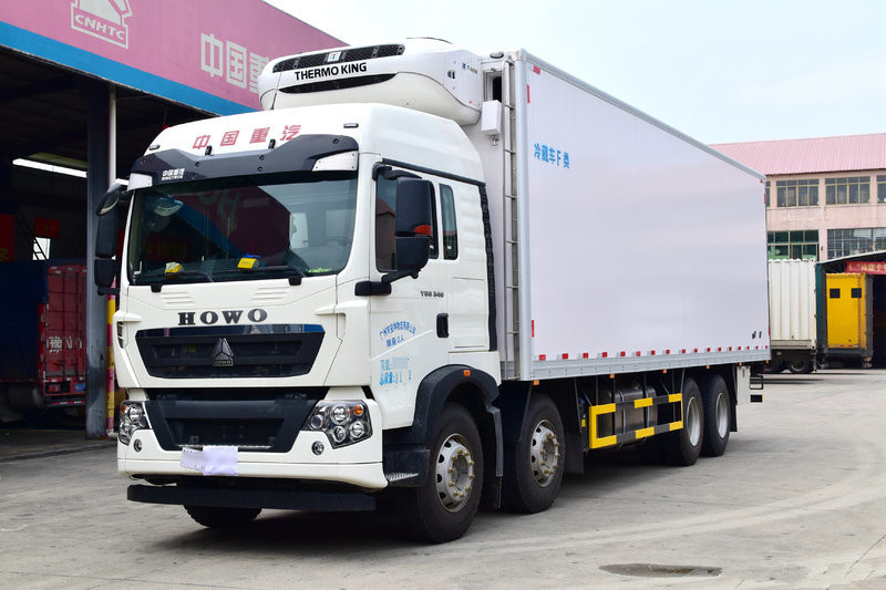 中國重汽 HOWO T5G 340馬力 8X4 9.42米 國五 冷藏車(ZZ5317XLCN466GE1B)