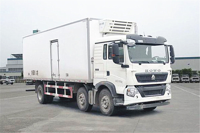中國重汽 HOWO T5G 310馬力 6X2 9.4米 國五 冷藏車(ZZ5257XLCM56CGE1)