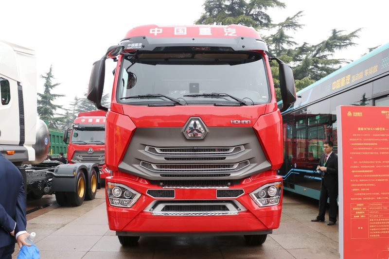 中國(guó)重汽 豪瀚N7W重卡 400馬力 4X2 國(guó)五 牽引車(chē)(ZZ4185N361WE1)