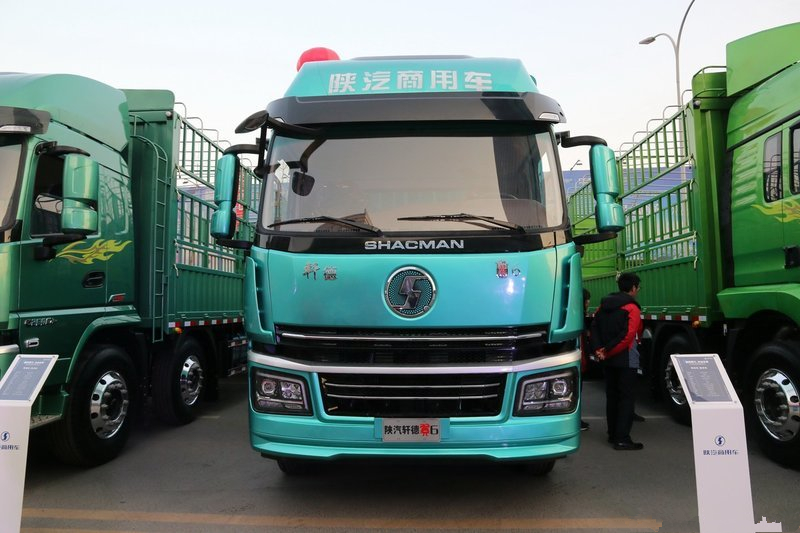 陜汽商用車 軒德翼6 270馬力 6X4 國(guó)六 綠化噴灑車(SX5250GPSGP6444)