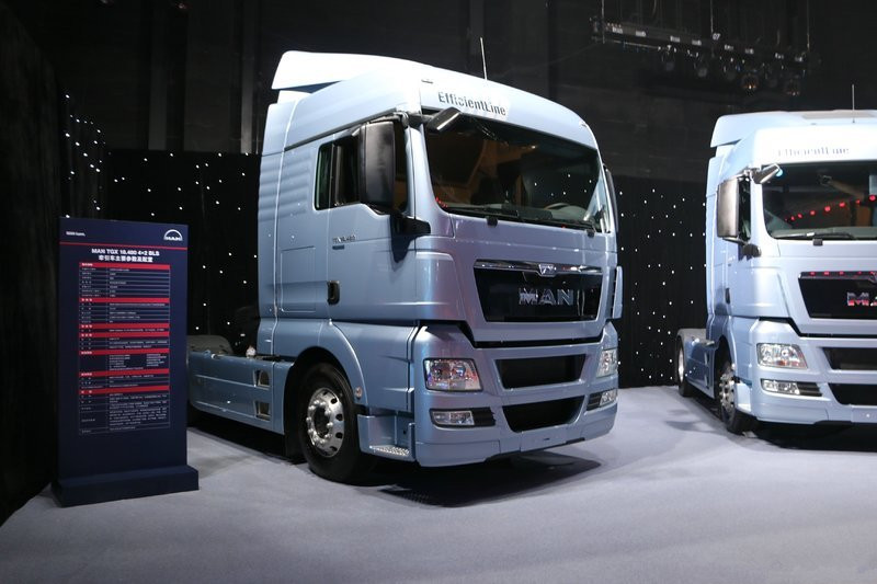 曼(MAN) TGX系列重卡 480馬力 4X2 國五 自動(dòng)擋牽引車(EfficientLine高效版)