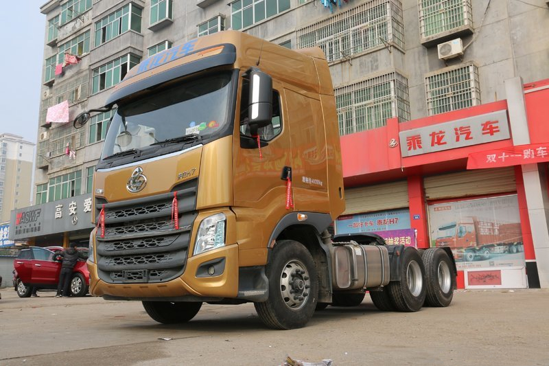 東風(fēng)柳汽 乘龍H7重卡 520馬力 6X4 國五 牽引車(LZ4253H7DB)