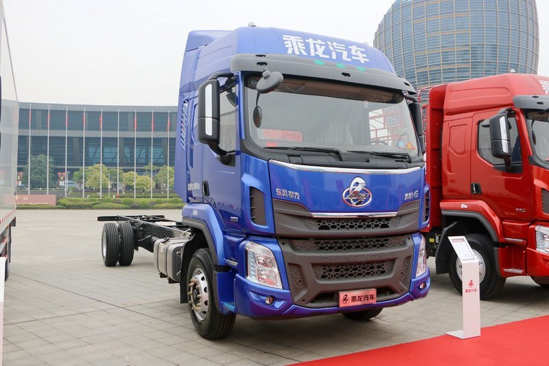 東風(fēng)柳汽 乘龍H5中卡 220馬力 4X2 9.6米 國五 廂式載貨車(LZ5180XXYM5AB)