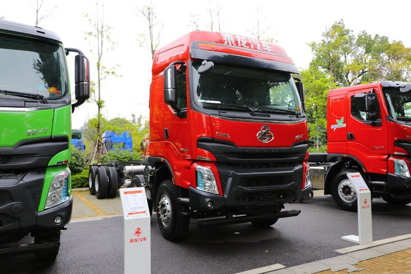 東風(fēng)柳汽 乘龍H7 500馬力 8X4 8.2米 國五 自卸車(高頂)(LZ3316H7FB)