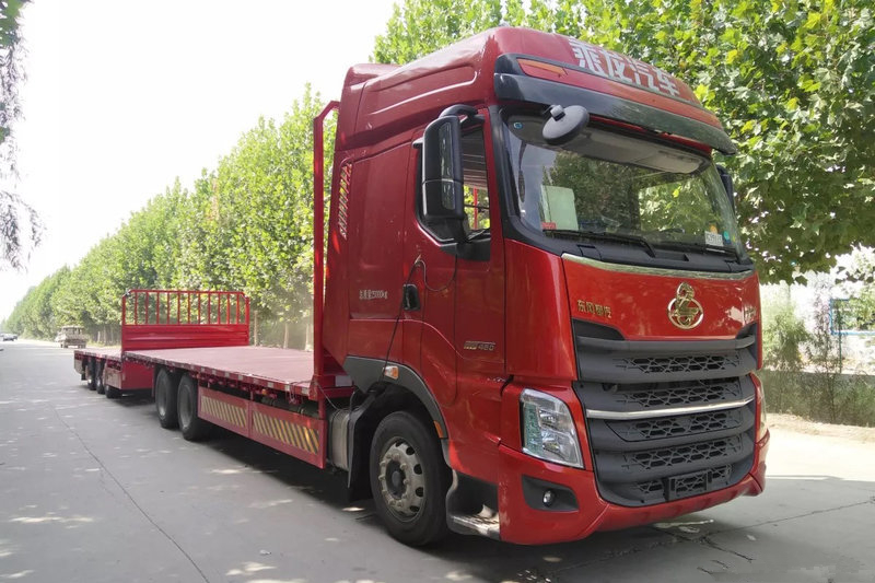 東風柳汽 乘龍H7 460馬力 6X2 國五 中置軸平板運輸車底盤(LZ1251H7CBT)