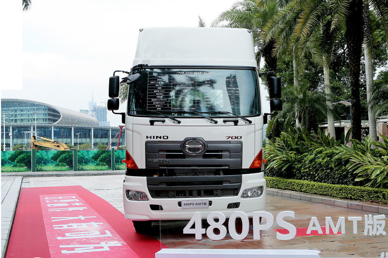 廣汽日野 700臻值系 480馬力 6X4 國五 AMT牽引車(YC4251SS1EK5)