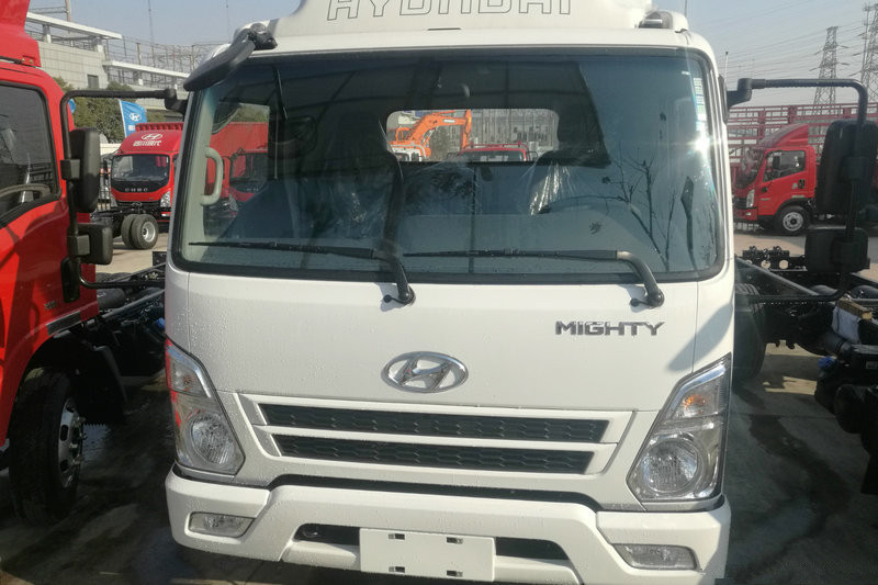 現(xiàn)代商用車 盛圖H3 129馬力 國(guó)五 單排輕卡底盤