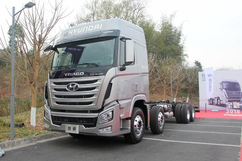 現(xiàn)代商用車 創(chuàng)虎XCIENT重卡 輕量化 440馬力 8X4 國五 載貨車底盤(CHM1310KPQ80V)