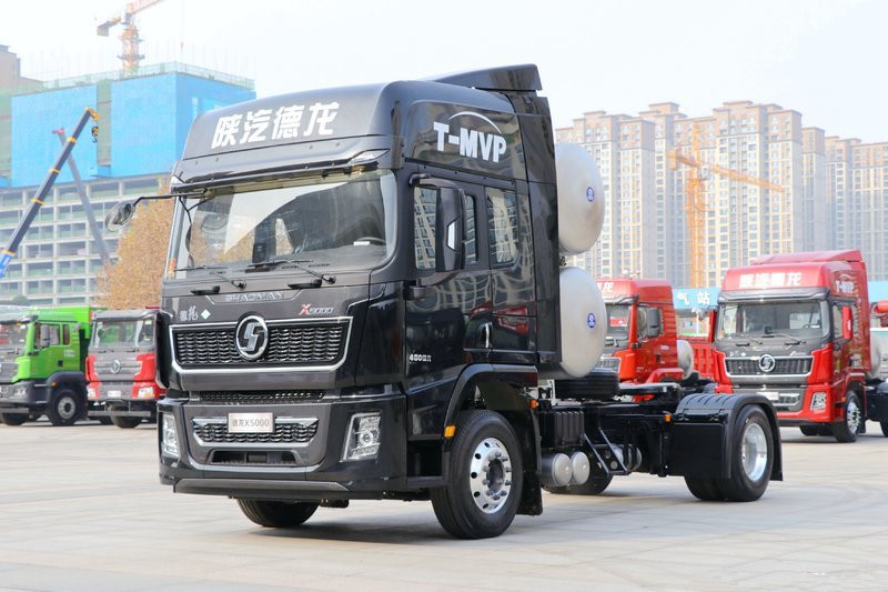 陜汽重卡 德龍X5000 460馬力 4X2 國(guó)六 LNG牽引車