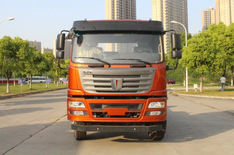 聯(lián)合卡車(chē) E220中卡 220馬力 4X2 6.75米 國(guó)五 欄板載貨車(chē)(QCC1182D651N)