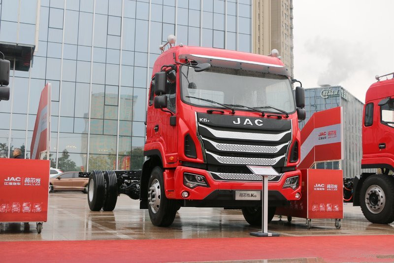 江淮 格爾發(fā)K6LII中卡 至尊版 220馬力 4X2 國(guó)六 載貨車底盤(pán)(HFC1181P3K2A50KS)