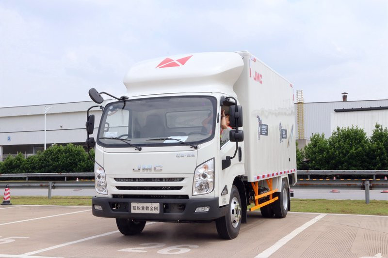 江鈴 凱銳重載金剛 163馬力 3.72米 國(guó)六 排半廂式輕卡(JX5045XXYTGC26)