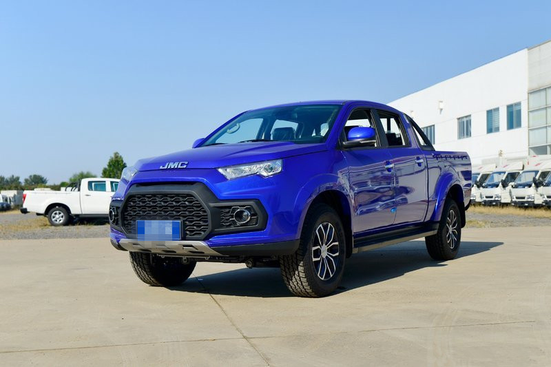 江鈴 域虎7 2020款 舒享版 2.0T柴油 142馬力 國六 手動 四驅(qū) 短軸雙排皮卡