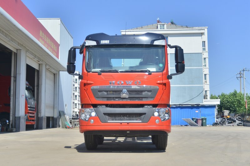 中國(guó)重汽 HOWO TX 290馬力 4X2 9.6米 國(guó)六 廂式載貨車(ZZ5187XXYN711GF1)
