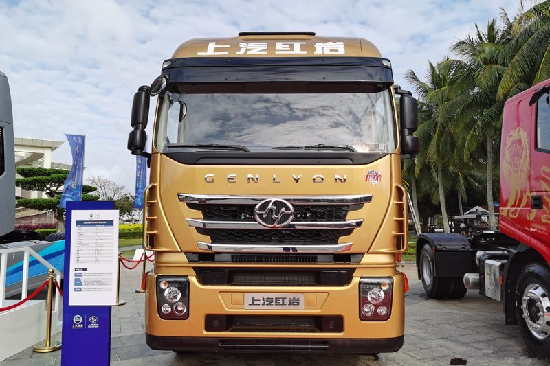 上汽紅巖 杰獅C6-M 標(biāo)載版 360馬力 4X2 國(guó)六 半掛牽引車(CQ4187HV09361)