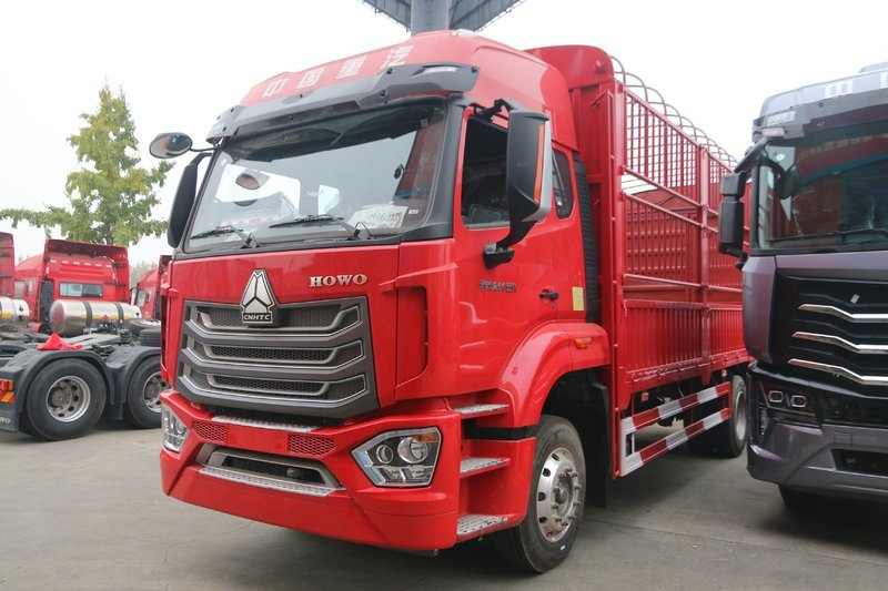 中國重汽 豪沃N5G中卡 250馬力 4X2 6.75米 國六 倉柵式載貨車(速比4.33)(ZZ5187CCYK511JF1)