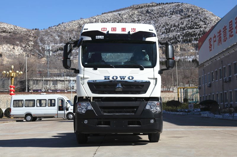 中國重汽 HOWO TX重卡 430馬力 6X4 國六 危險品牽引車(ZZ4257V324GF1W)