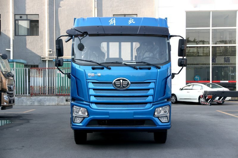 青島解放 JK6中卡 220馬力 4X2 5.75米 國六 欄板載貨車(CA1181P28K2L1E6A80)