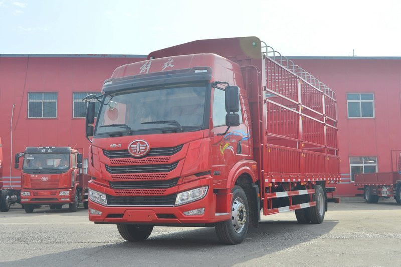 青島解放 龍VH 2.0版 250馬力 4X2 6.7米 國六 倉柵式載貨車(速比4.111)(CA5180CCYPK2L2E6A80)