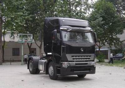 中國重汽 HOWO-A7重卡 300馬力 4×2 牽引車(ZZ4187M3517N1B)