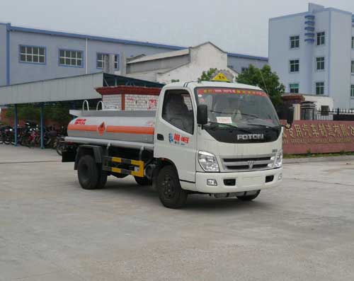 湖北成龍威 楚飛 103馬力 4×2 加油車(CLQ5042GJY3BJ)