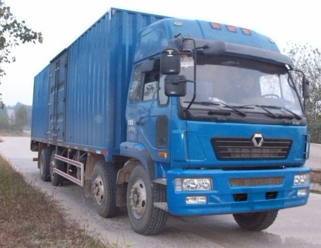 徐工 瑞龍中卡 240馬力 8×2 廂式載貨車(NXG5248XXY3)