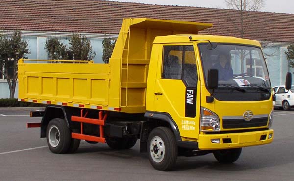 青島解放 賽龍Ⅲ中卡 109馬力 4×2 自卸車（CA3058P40K2EA81）