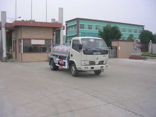 湖北新中綠 中潔 90馬力 4×2 灑水車(XZL5051GSS3)