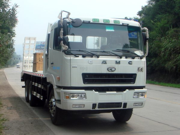 韶起重機(jī) 韶液 290馬力 6×4 平板運(yùn)輸車(SGQ5232TPBH)
