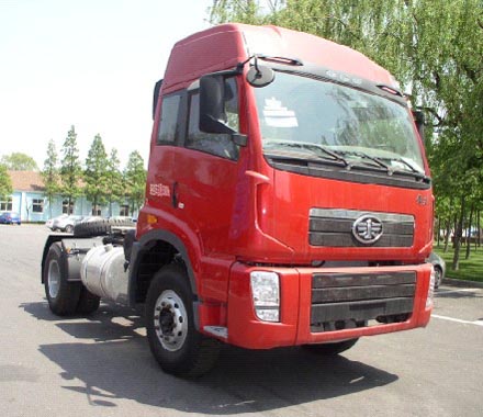 青島解放 新大威重卡 330馬力 4×2 牽引車(CA4180P2K2EA82)