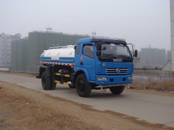 湖北江南 江特 140馬力 4×2 灑水車(chē)(JDF5101GSS)