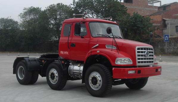 東風(fēng)柳汽 龍卡重卡 315馬力 6×2 牽引車(chē)(LZ4231JCQ)