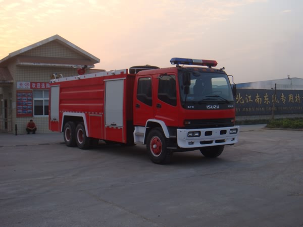 湖北江南 江特 260馬力 6×4 水罐消防車(JDF5240GXFSG110W)