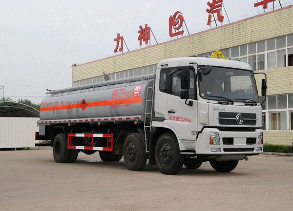 隨州力神 醒獅 190馬力 6×2 化工液體運輸車(SLS5253GHYD)