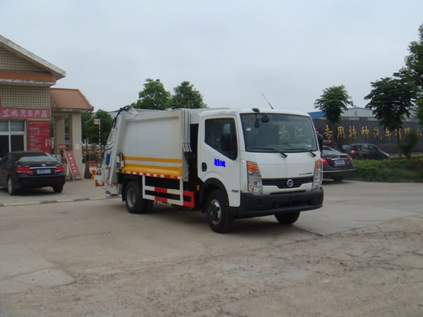 湖北江南 江特 140馬力 4×2 壓縮式垃圾車(JDF5080ZYSZN)