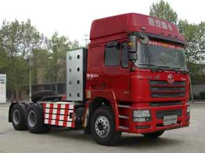 陜汽 德龍F(tuán)3000重卡 350馬力 6×4 牽引車(SX4256NT384T)