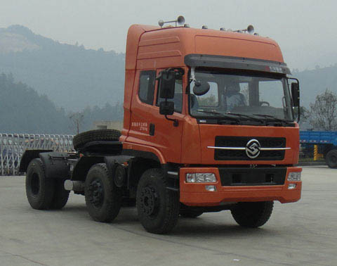 江鈴重汽 遠(yuǎn)威重卡 315馬力 6×2 牽引車(SXQ4220G)