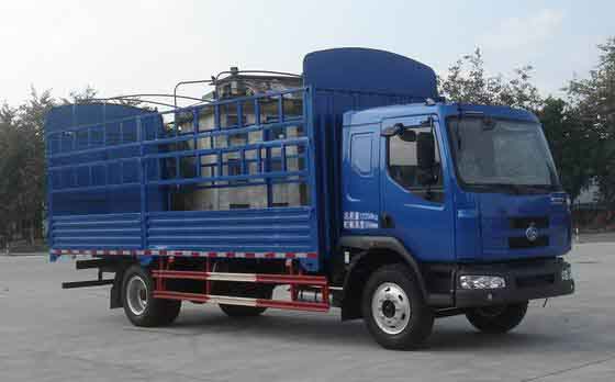 東風(fēng)柳汽 乘龍中卡 170馬力 4×2 倉柵式載貨車(LZ5120CCYRAPA)