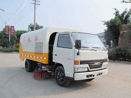 隨州東正 炎帝 108馬力 4×2 掃路車(SZD5060TSLJ4)