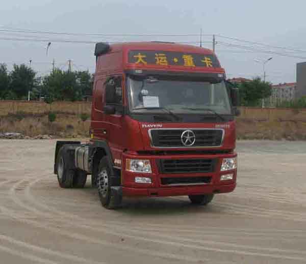 山西大運 大運N8重卡 290馬力 4×2 牽引車(CGC4181WD32A)